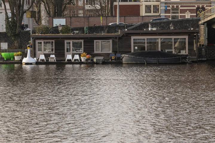Boot voor 4 personen, with Balkon and Whirlpool as well as Terras and Tuin in Amsterdam
