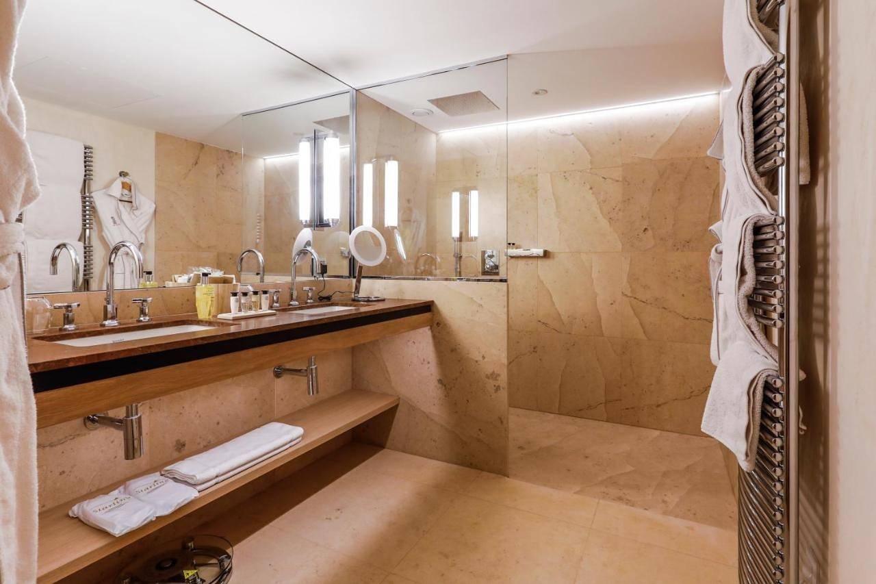 Auberge Saint Walfrid Hôtel Restaurant & Spa in Sarreguemines