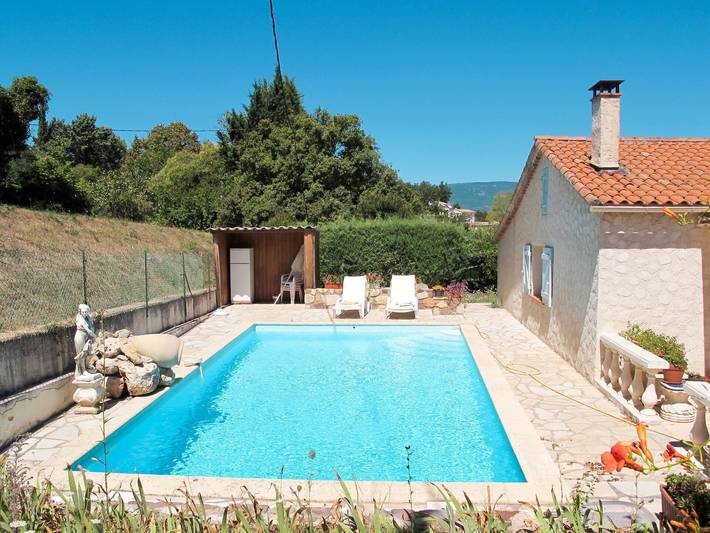 Location de vacances pour 6 personnes, avec jardin à Saint-Paul-en-Forêt - 2