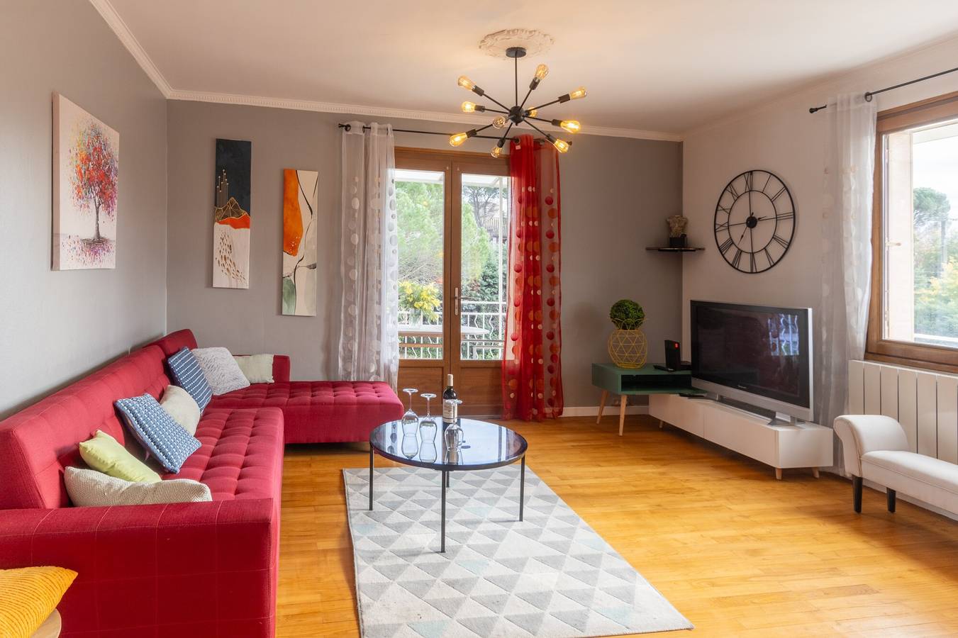 Ferienhaus „Villa Bella mit Pool und Garten“ mit Wlan in Aubenas, Ardèche