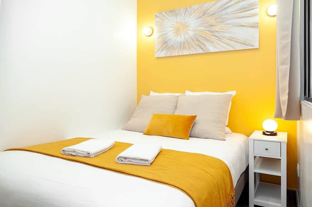 Apartamento entero, Hoche A 21 - Una Habitación Piso, Capacidad 4 in Le Pré-Saint-Gervais, Sena-Saint Denis