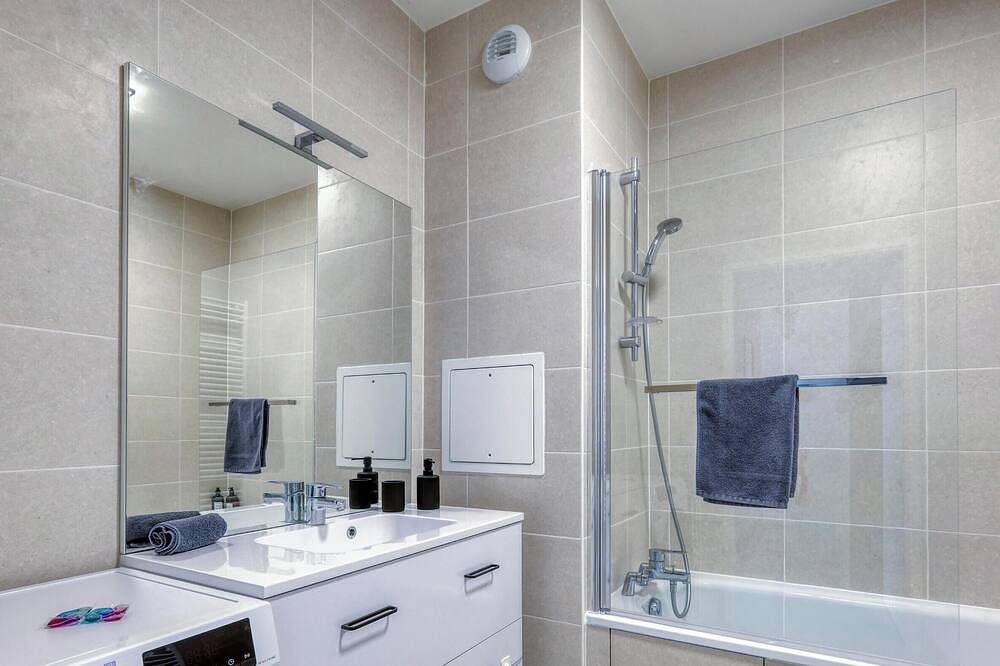 Entire apartment, Serrissiens Navarre - 10min Disney in Serris, Seine-et-Marne