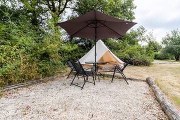 Camping pour 2 Personnes dans Auriac-du-Périgord, Périgord Noir, Photo 1