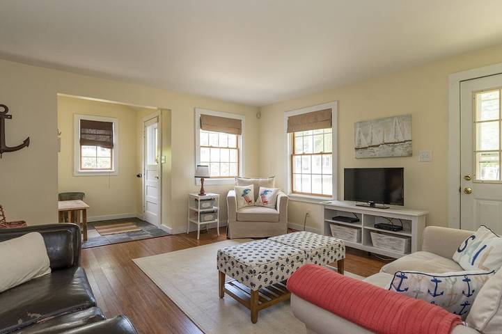 Vacation rental for 8 people, with pets in South Haven