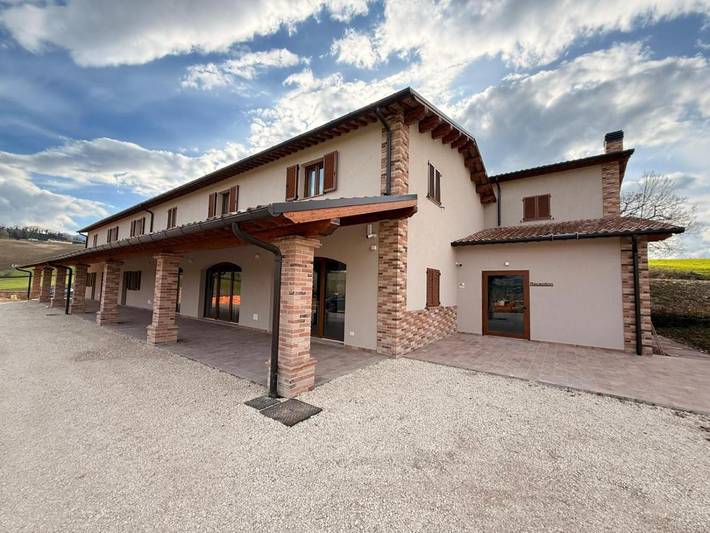 Appartamento per 2 persone, con Giardino e Panorama a Matelica