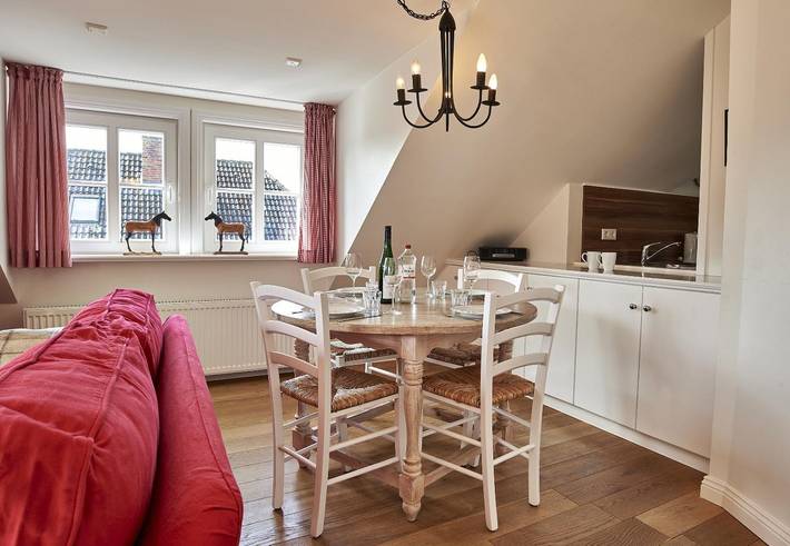 Ganze Wohnung, "Urlaub im Grünen: Entspanne in der Green Garden Wohnung auf Föhr!" in Wyk auf Föhr (Stadt), Wyk auf Föhr