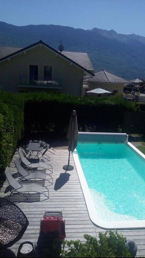 Gîte pour 4 personnes, avec terrasse et jardin ainsi que piscine et vue à Gilly-sur-Isère - 2