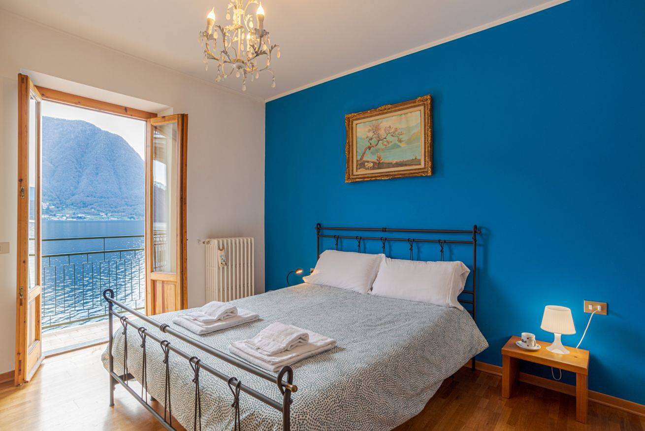 Ganze Wohnung, Ferienwohnung für 2 Personen mit Balkon/Terrasse in Colonno, Comer See