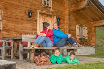 Chalet für 10 Personen, mit Garten und Whirlpool sowie Sauna, kinderfreundlich in Hinterglemm