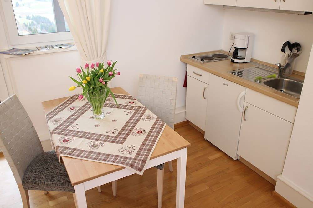 Ganze Wohnung, Ferienwohnung Schauinsland mit herrlicher Aussicht, Natur pur, Wandern, Erholung in Suedlicher Schwarzwald, Oberried