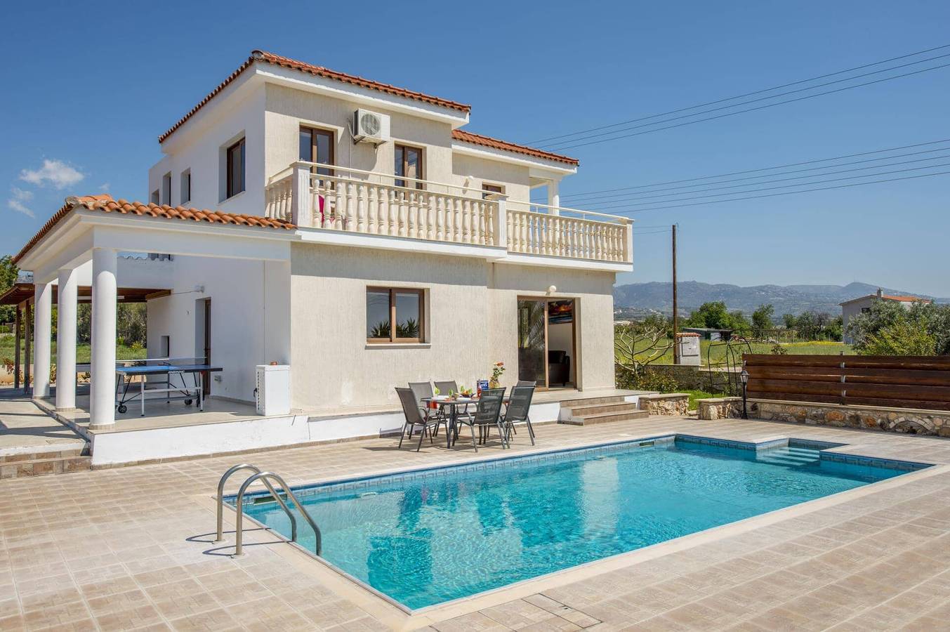 Villa for 8 People in Peyia, South Cyprus