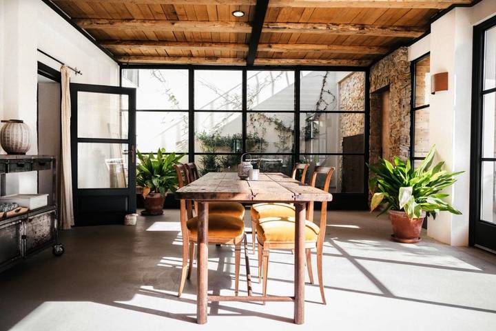 Alojamiento y desayuno para 8 personas, con Balcón y Terraza además de Jardín y Piscina en Pals