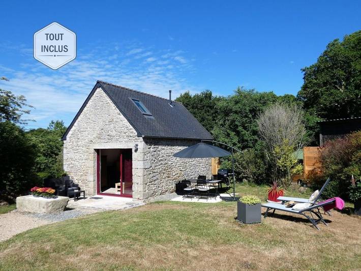 Gîte for 2 people, with garden and terrace - 1