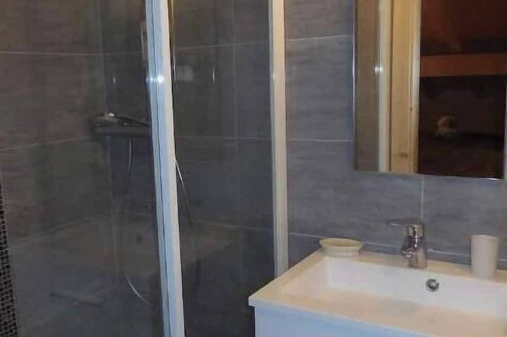 Gîte pour 14 personnes, avec balcon et jardin ainsi que jacuzzi et sauna à La Côte-d'Arbroz - 3