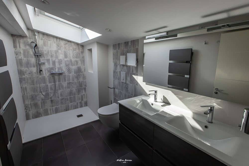 Appartement entier, Chalet Hygge Saint-Lary centre: Cocoon / 3 ch / Spa / Vue imprenable / Parking in Saint-Lary-Soulan, Parc national des Pyrénées
