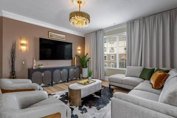 Apartamento de vacaciones para 8 personas, con balcón y jacuzzi - 1