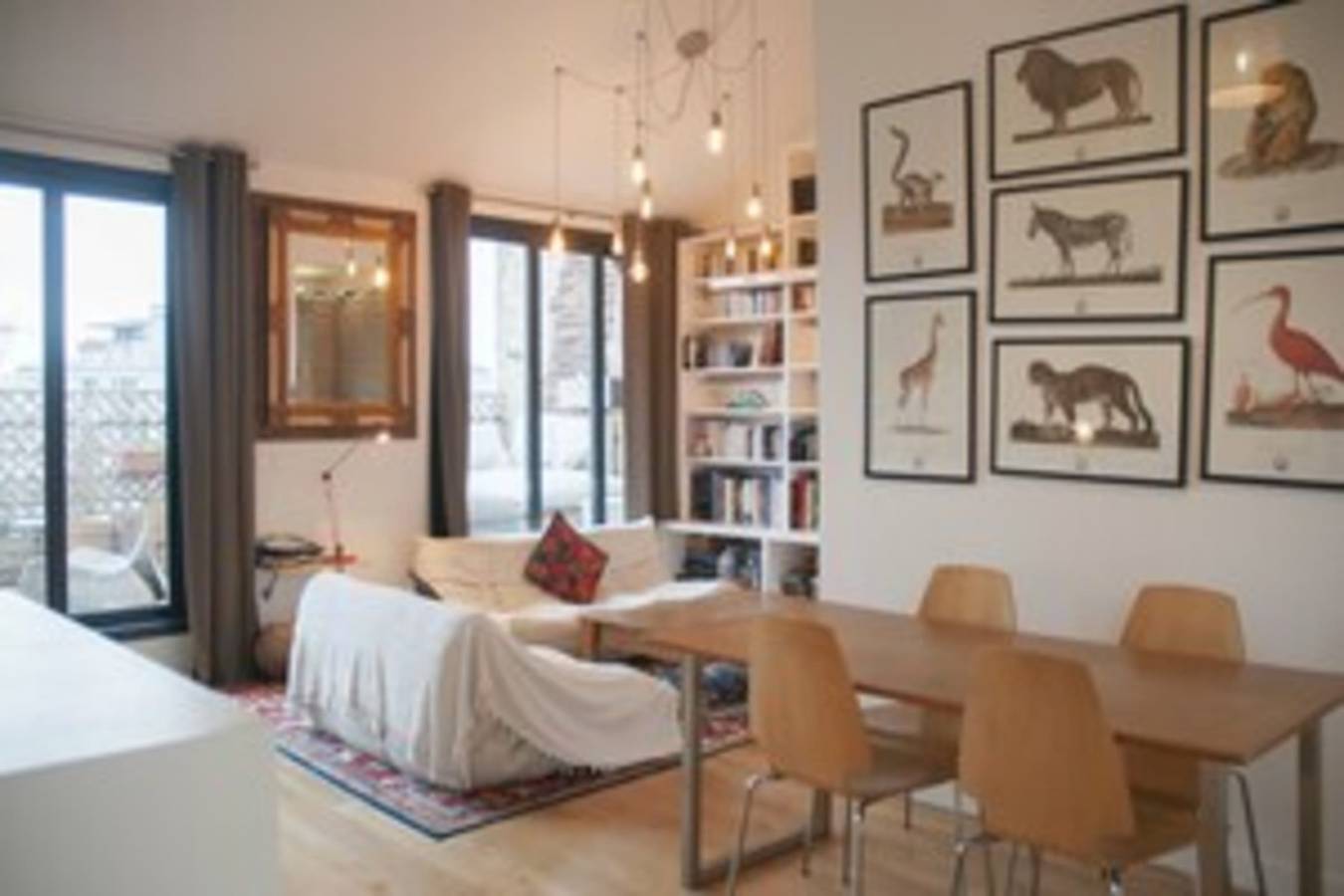 Entire apartment, Duplex 124 M2 With Wifi Terrasse In Saint Ouen in Saint-Ouen, Seine-Saint-Denis