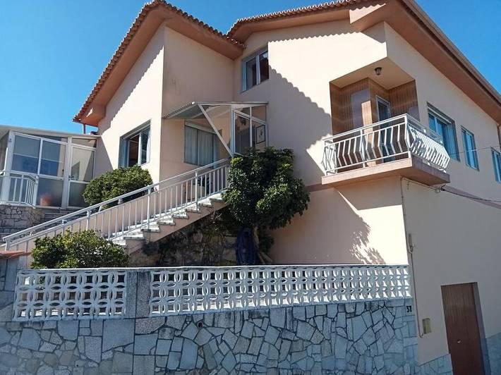 Casa de férias para 6 pessoas, com terraço e vista, com animais de estimação em A Guarda
