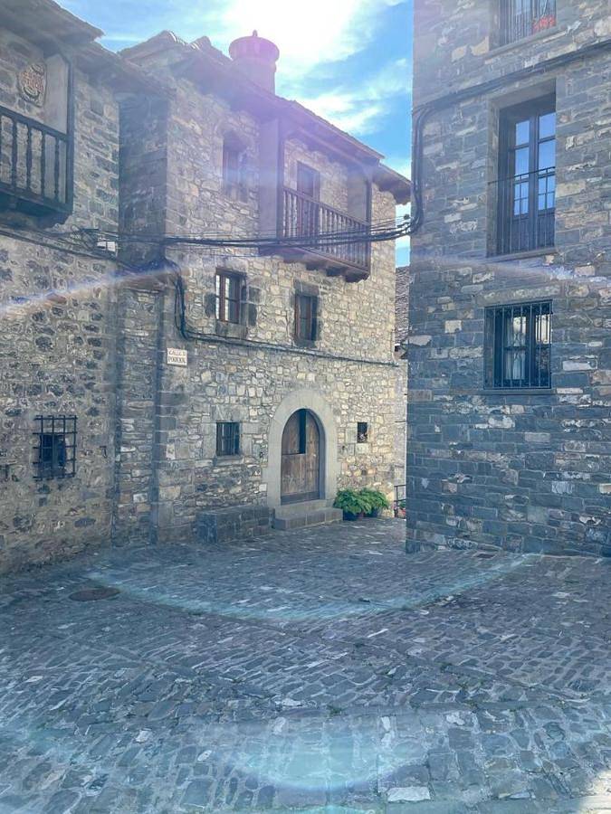 Apartamento para 6 personas, con Balcón además de Terraza y Vistas en Ansó