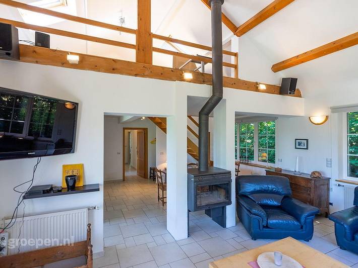 Location de vacances pour 8 personnes, avec terrasse ainsi que jacuzzi et balcon/terrasse à Rendeux - 4