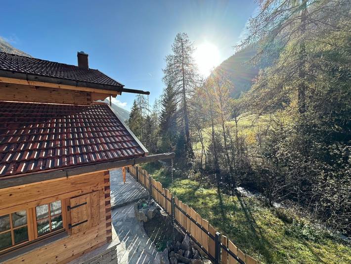 Ferienhaus für 4 Personen, mit Balkon und Terrasse sowie Garten und Sauna