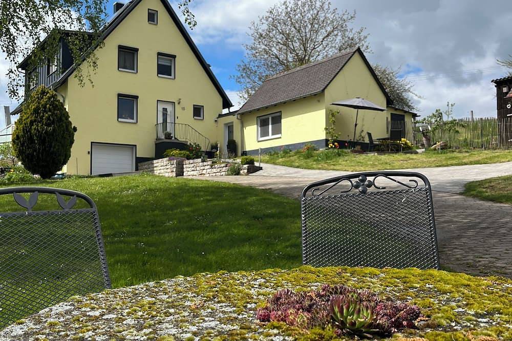 Fewo Haus Hutzelbuck ...in idyllisch-grüner Lage bei Ansbach in Ansbach, Romantische Straße