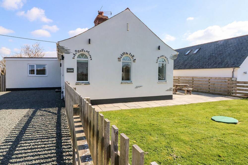 Senafe, pet friendly, country holiday cottage in Widemouth Bay in Widemouth Bay, Pentire Point - Widemouth