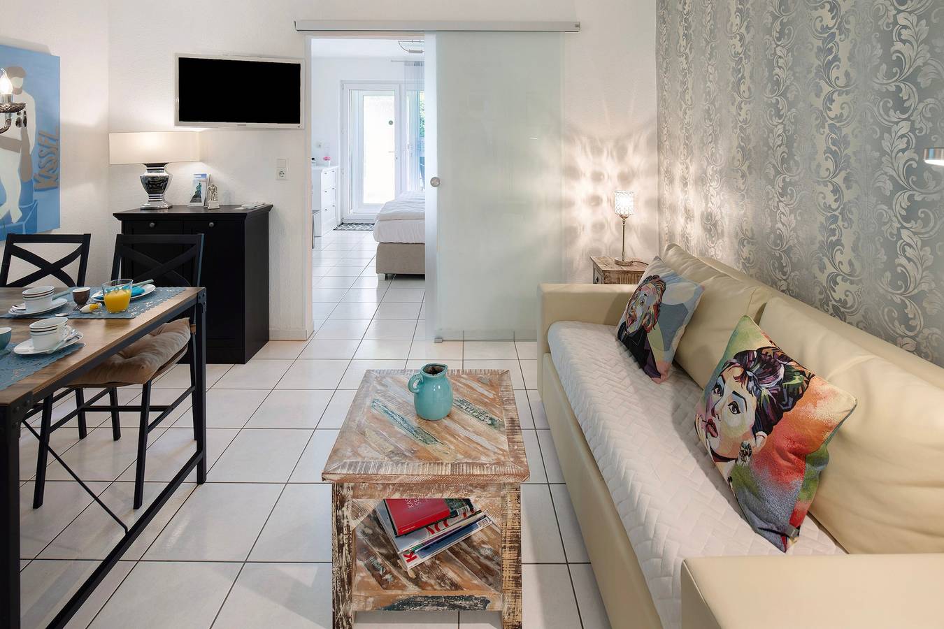 Ganze Wohnung, Ferienwohnung An Der Dönche" mit privater Terrasse, privatem Garten und Wlan in Niederzwehren, Kassel