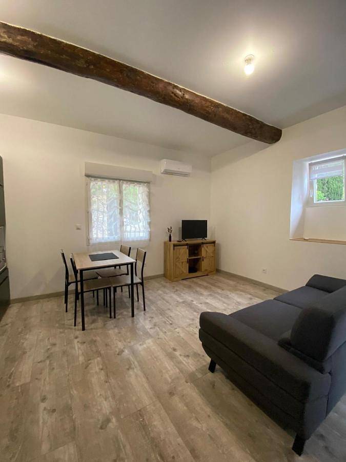 Gîte pour 3 personnes, avec vue, animaux acceptés à Floure - 3