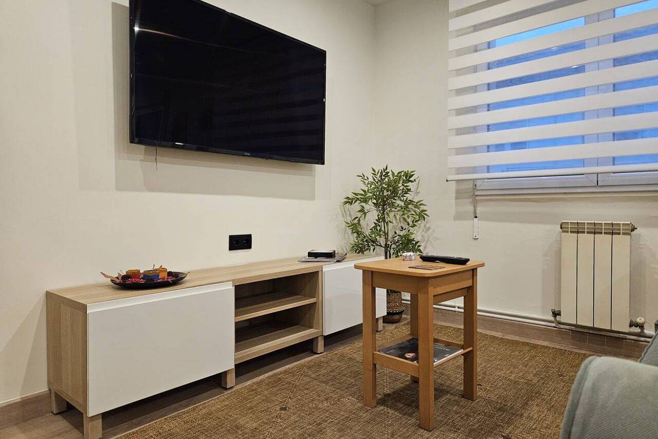 Apartamento entero, 1A111 Apartamento moderno de 3 dormitorios. in Gijón, Costa Verde