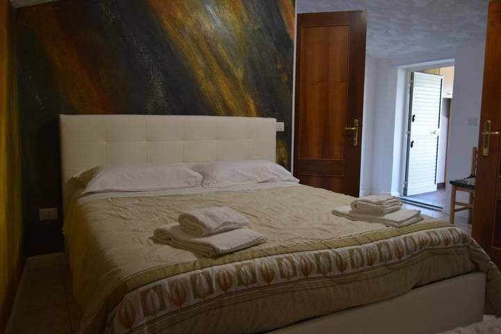 Location de vacances pour 3 personnes, avec Terrasse et Vue à Montalbano Elicona
