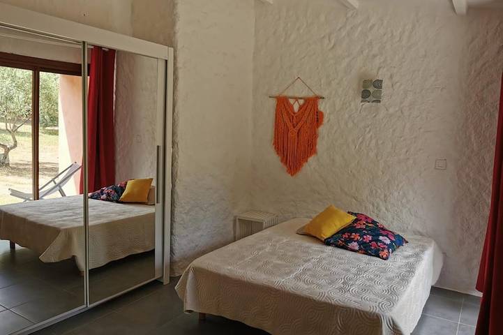 Location de vacances pour 5 personnes, avec sauna ainsi que jardin et piscine dans Plage de l'Ostriconi - 3
