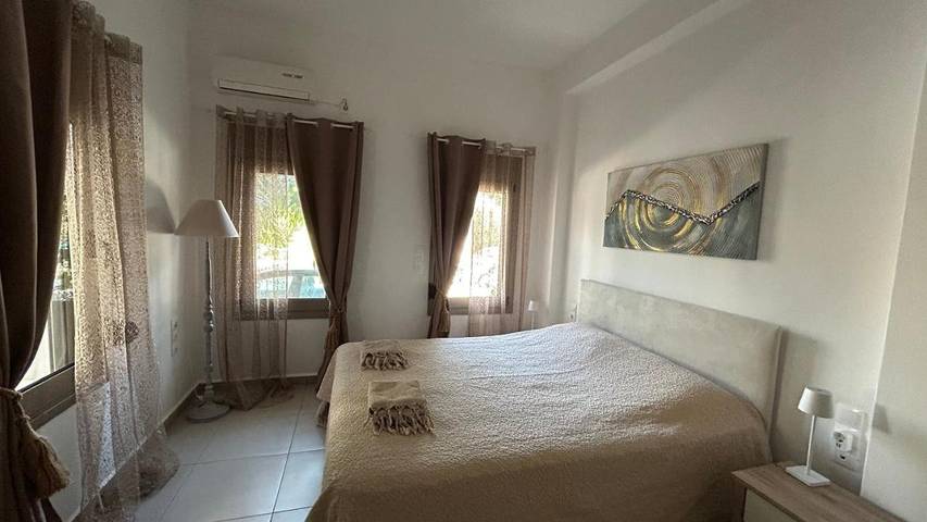 Gîte pour 4 personnes, avec terrasse dans Myrtos