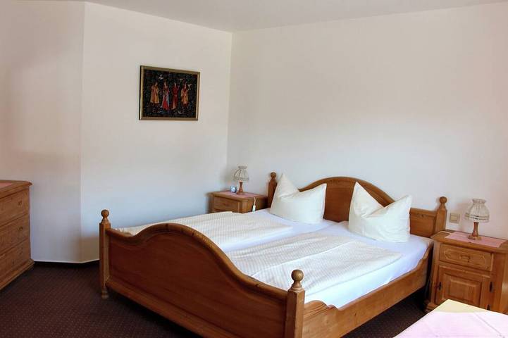 Ganze Wohnung, Gästehaus Reutemann Wg3 - Gemütliche Ferienwohnung mit Terrasse in Strandbad Nonnenhorn, Nonnenhorn