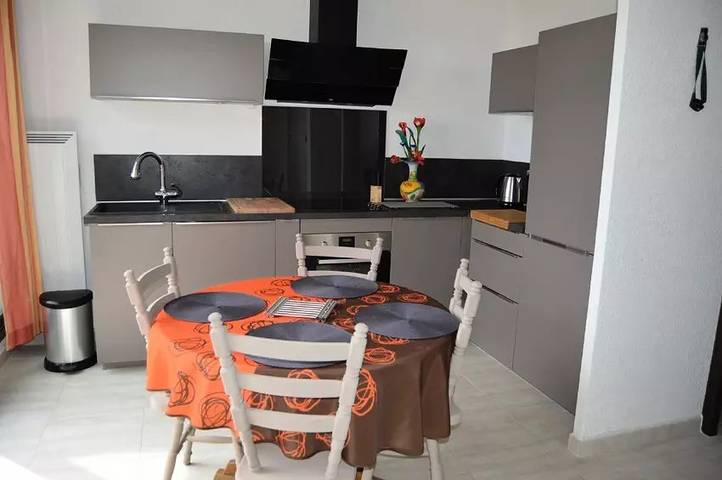 Gîte pour 4 personnes, avec terrasse et vue dans Plage Le Grau De Leucate - 2