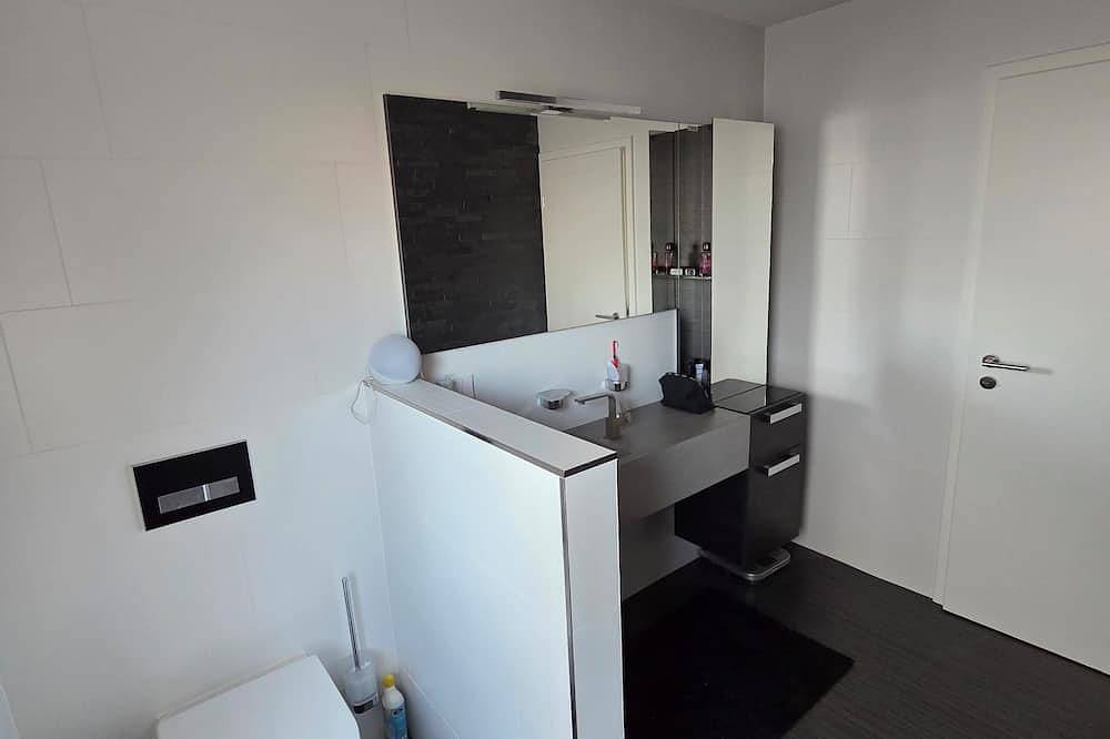 Ganze Wohnung, All-In Rhein-Main - Pool, Whirlpool, Sauna, Fitness & Workspace! in Ginsheim-Gustavsburg, Südhessen