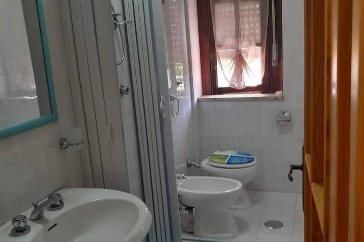 Apartamento entero, Cozy house Rosalba is only 700 meters from the crystal clear sea of Scalea in Scalea, Provincia de Cosenza