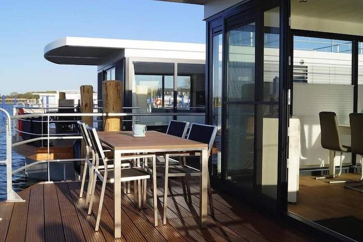 Hausboot für 4 Personen, mit Terrasse in Ribnitz-Damgarten - 3