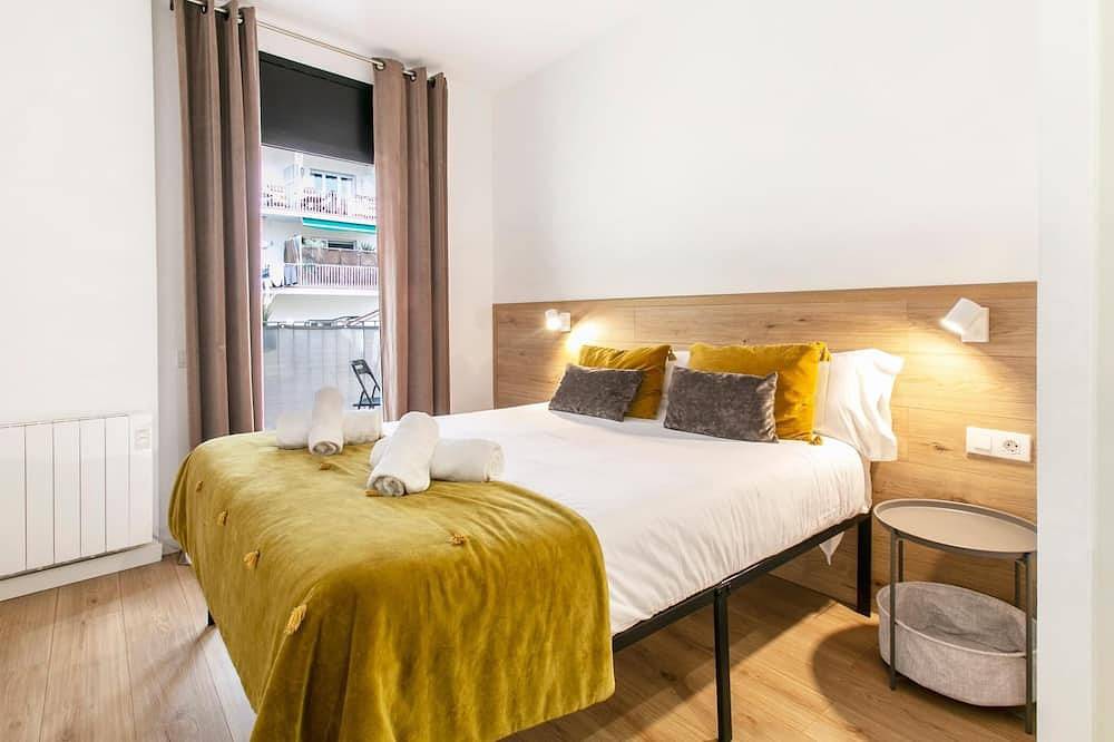 Ganze Wohnung, 12 Chic and Central Apt. with balcony in Gracia in Barcelona Zentrum, Barcelona