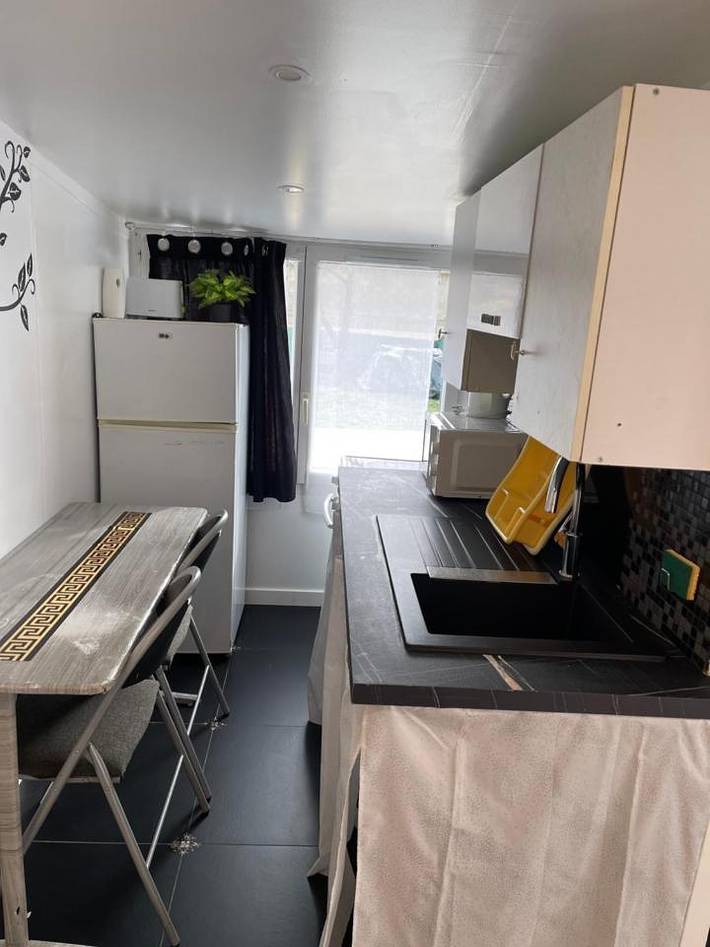 Gîte pour 2 personnes, avec vue ainsi que jardin et terrasse à Deuil-la-Barre - 4