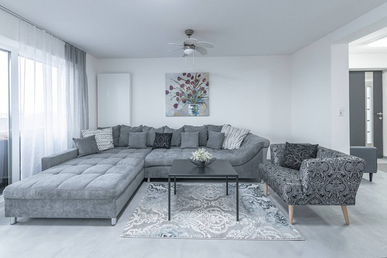 Ganze Wohnung, Ferienwohnung 'Obergeschoss' mit Seeblick, Balkon und Wi-Fi in Konstanz, Untersee