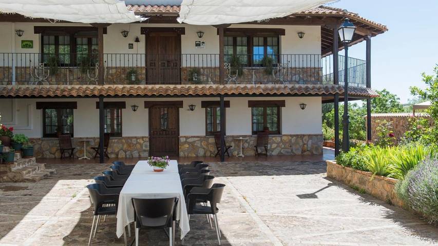 Casa rural para 2 personas, con Terraza y Jacuzzi además de Jardín y Piscina en Provincia de Toledo - 4