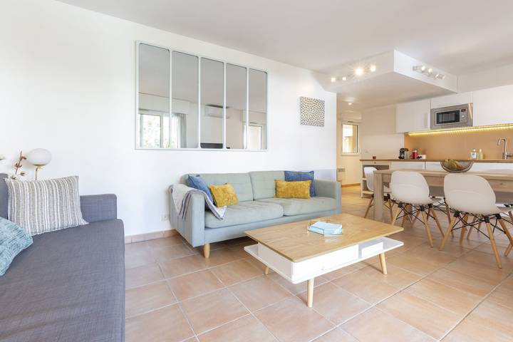 Gîte pour 6 personnes, avec Terrasse dans Port du Mourre-Rouge - 4