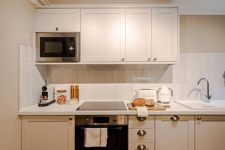 Entire apartment, Your Apartment | Bristol Pembroke House | 1 Bed apartment | Courtyard in Bristol, South West England