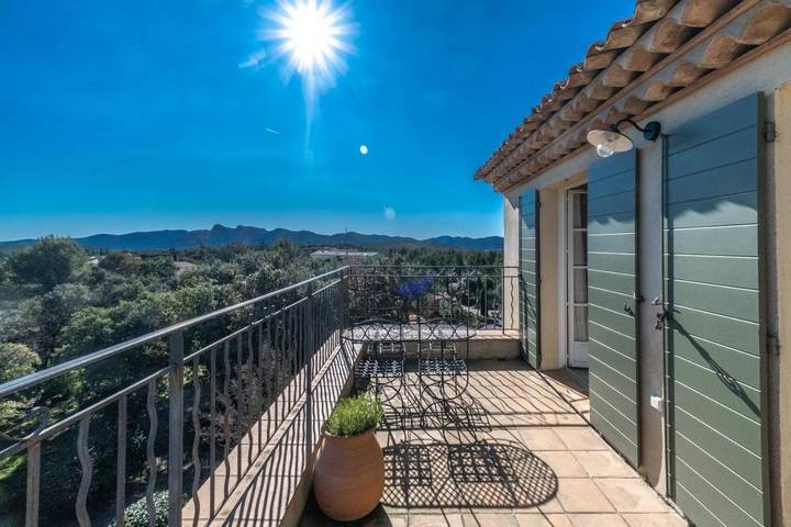 Station pour 4 personnes, avec piscine et sauna ainsi que jacuzzi et jardin à La Motte - 2