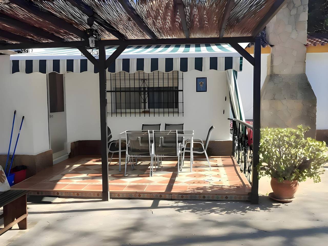 Appartement entier, Chalet con piscina privada y Barbacoa in Jerez de la Frontera, Costa de la Luz