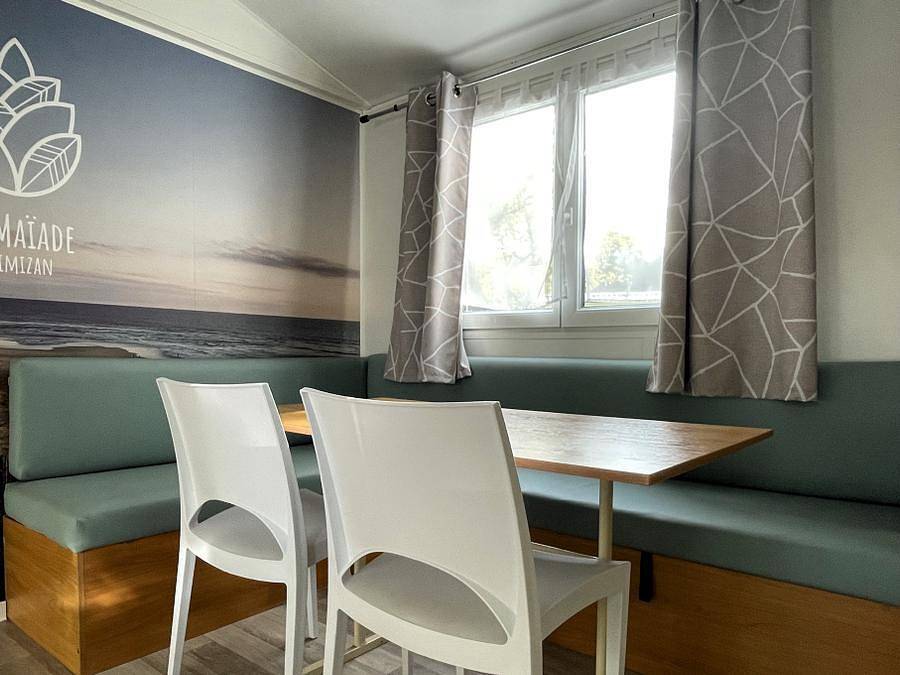 Camping Ushuaïa Villages La Maïade - Mobilheim 4 personen - Family - 25m² - 2 Schlafzimmer - überdachte Terrasse in Mimizan, Côte d’Argent