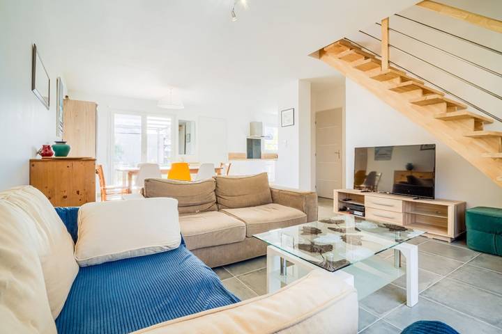 Ferienhaus für 9 Personen mit Terrasse in Le Tour-du-Parc, Côte des Mégalithes