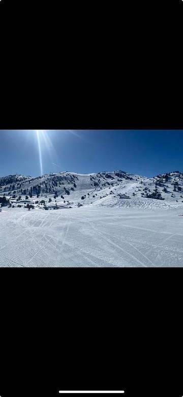 Gîte pour 2 personnes, avec vue et terrasse dans Gréolières les Neiges