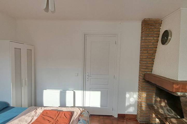 Apartamento entero, Quiet apartment with private garden and parking space in Lille, Lille region